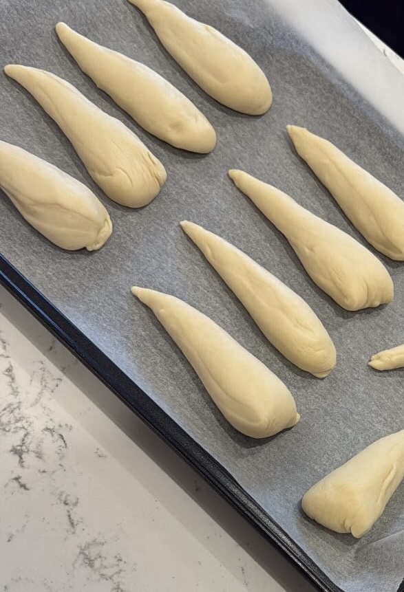 Raindrop shaped dough