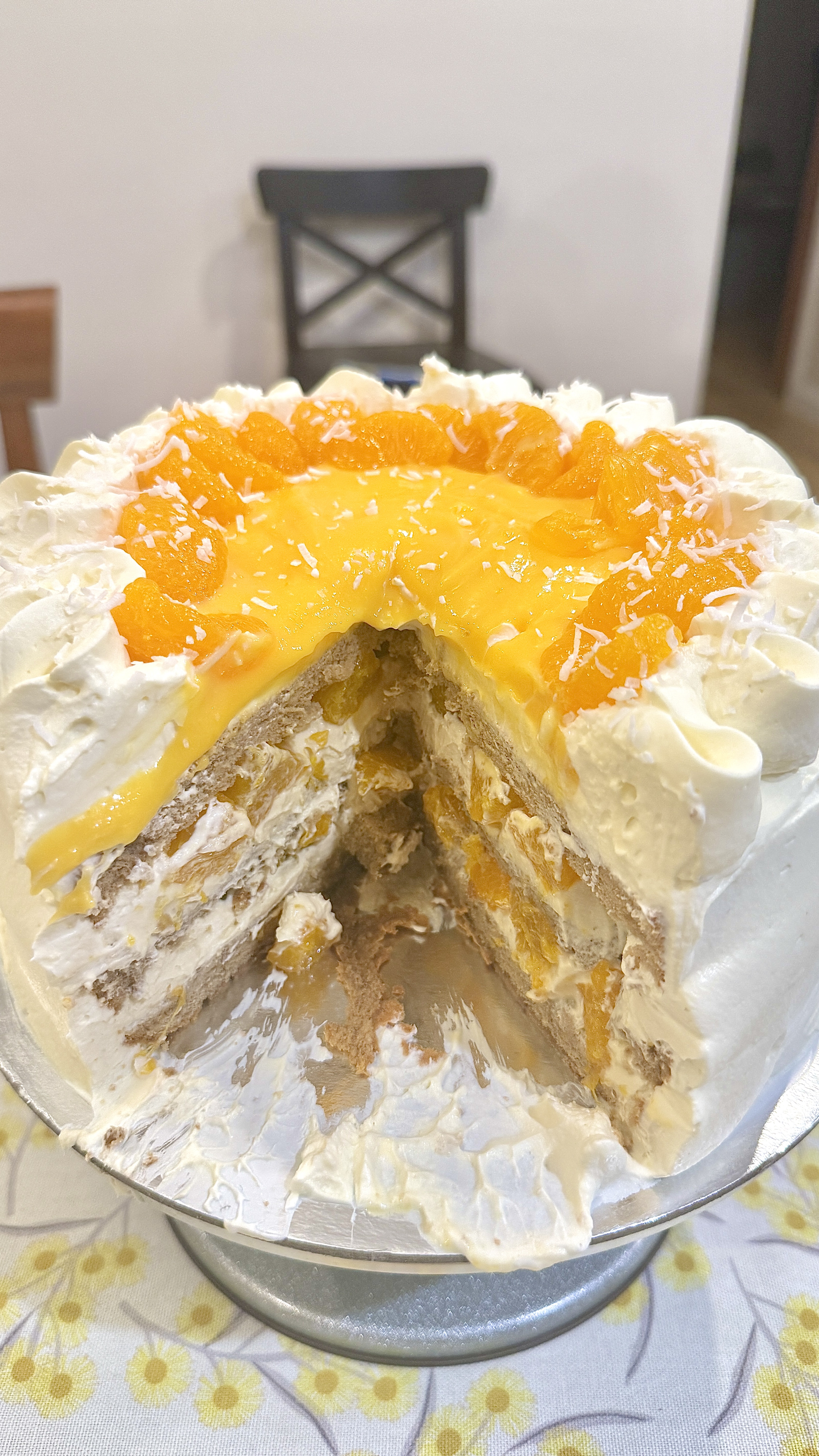 Mandarin cake, cross-section